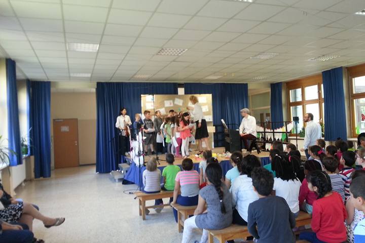 Mozart verbindet, Volksschule Dunaugasse 1210, in Rahmen der Wiener Integrationswochen 2015